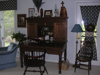 EMH artifact old Hotel desk2207.JPG image/jpeg thumbnail