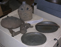 artifact DSCN1930 c 1900 US canteen, mess kit enh.jpg image/jpeg thumbnail