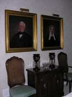 EMH artifact family portraits 1493.JPG image/jpeg thumbnail