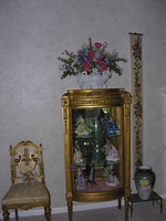 EMH artifact gold curio cab1495.JPG image/jpeg thumbnail